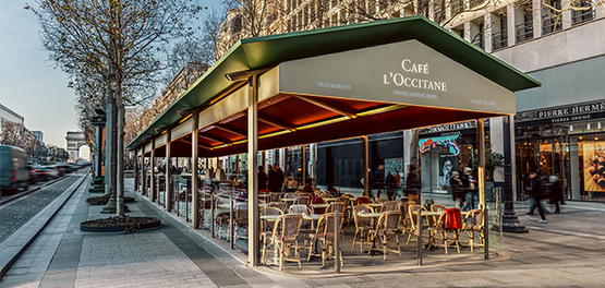 NOTRE TERRASSE EXTERIEURE
